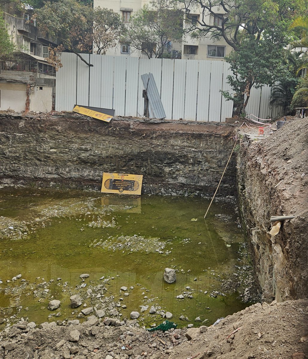 Construction site on Prabhat rd. A common sight now, where almost every old bungalow or apartment is being redeveloped into 8-10 storey buildings. Shallow aquifers disrupted, precious groundwater seeps out, and is pumped out into the drainage. Impact on surrounding bore wells 😧