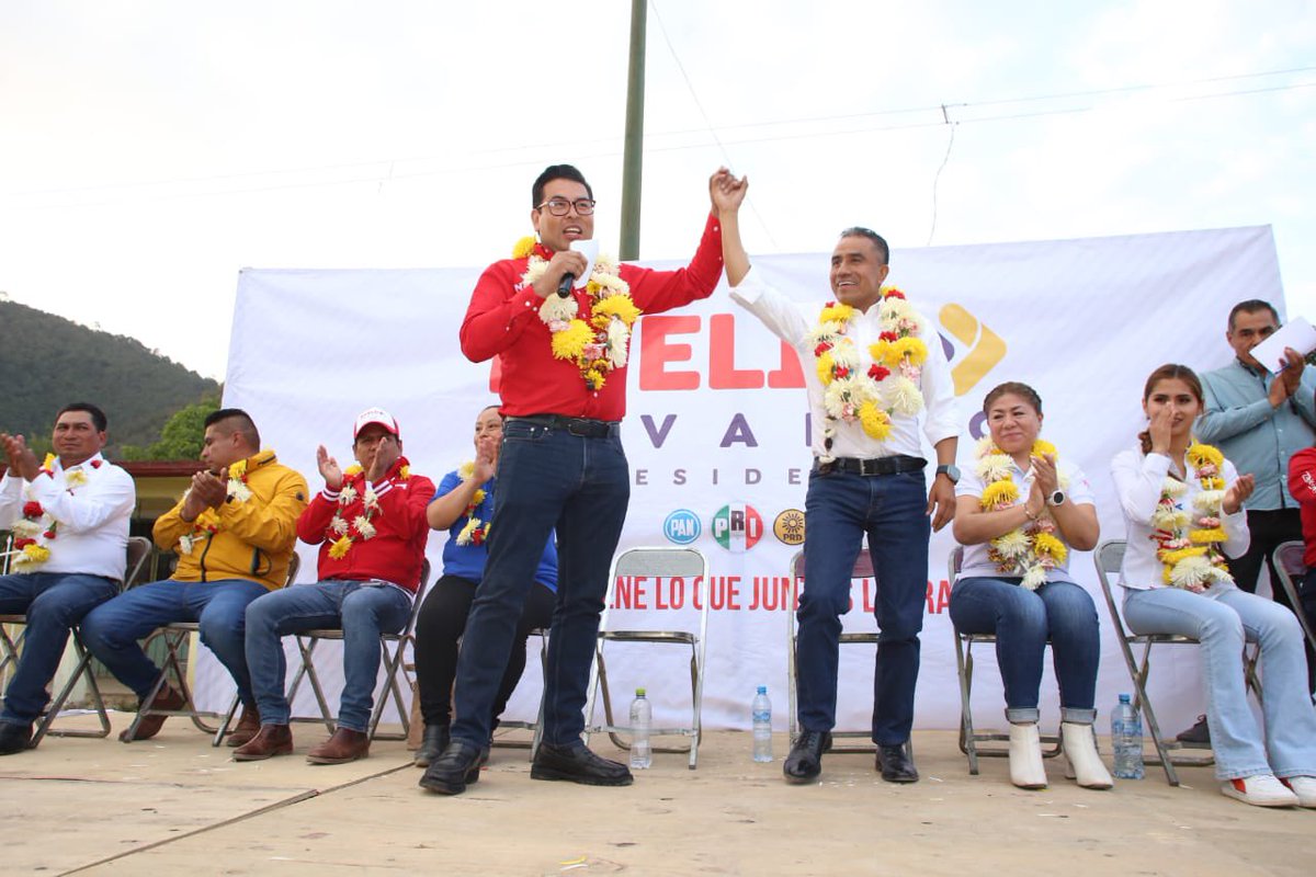 En #Zacapoaxtla existen hombres y mujeres que tienen la sangre de los héroes que defendieron a nuestra patria, así como mi hermano <a href="/evenavarrolara/">Evelio Navarro Lara</a>, quien ha sorteado todos los obstáculos de aquellos que se creen dueños de Puebla.

¡Por eso no tengo duda de que Evelio será
