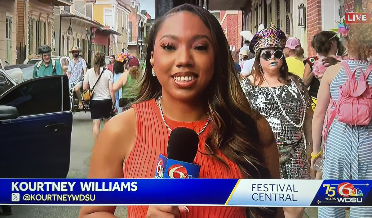 Maj_Catastrophe's tweet photo. @KourtneyWDSU @SHAYOCONNORWDSU I 🧡🩵 your curls. I bet it takes a long time to get it to look so pretty. But by the looks of it, it was so worth the time #UGoGirl👍🏽 #SimplyMarvelous👌🏽 #EasterSunday🥚 #ResurrectionSunday✝️ https://t.co/pIg1Mvzs9o