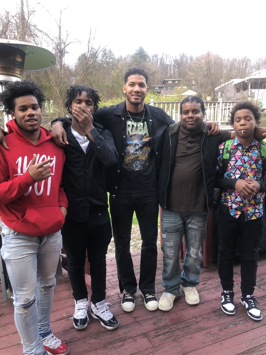 #BOYDGANG 2024 had a blessed day with the guys 🤞🏽🙌💪🏽 Bobbie Boyd Jr. Anthony Boyd Cam Boyd shout out to the wpial 🐐 Tyler Boyd for always showing love 💪🏽💪🏽💪🏽 <a href="/BobbieBoydJr1/">Bobbie Boyd Jr.🤴🏽</a>  <a href="/Aboyd2611/">Anthony Boyd</a> <a href="/boutdat_23/">Tyler Boyd</a>