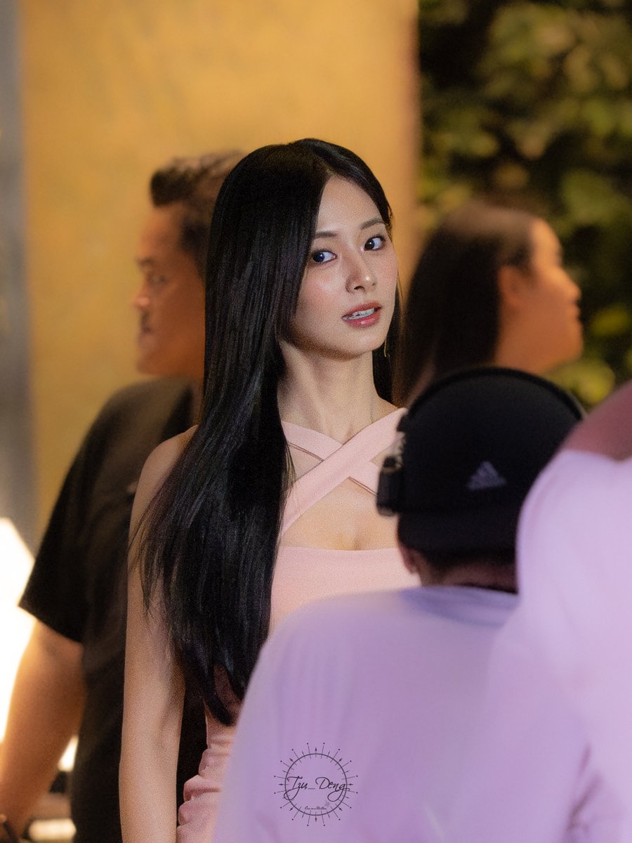 240331 TZUYU X PONDS POP UP EVENT

Arrival of the main event
Chou Tzuyu

#TzuyuforPONDS #TzuyuXPONDS 
#Tzuyu #쯔위 #子瑜
<a href="/PondsTH/">PondsThailand</a>
<a href="/JYPETWICE/">TWICE</a>