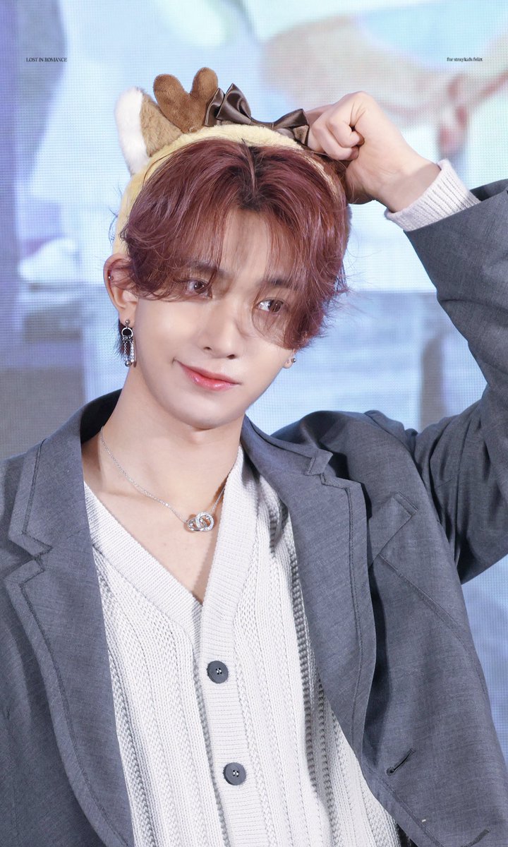 lost_inromance's tweet photo. 240316 YZY fansign in Shanghai

happy april fool’s day🦌
@RABBITFORHSWY 

#ENHYPEN #엔하이픈
#희승 #HEESEUNG #HappyAprilFoolsDay https://t.co/h3KEwpruqn