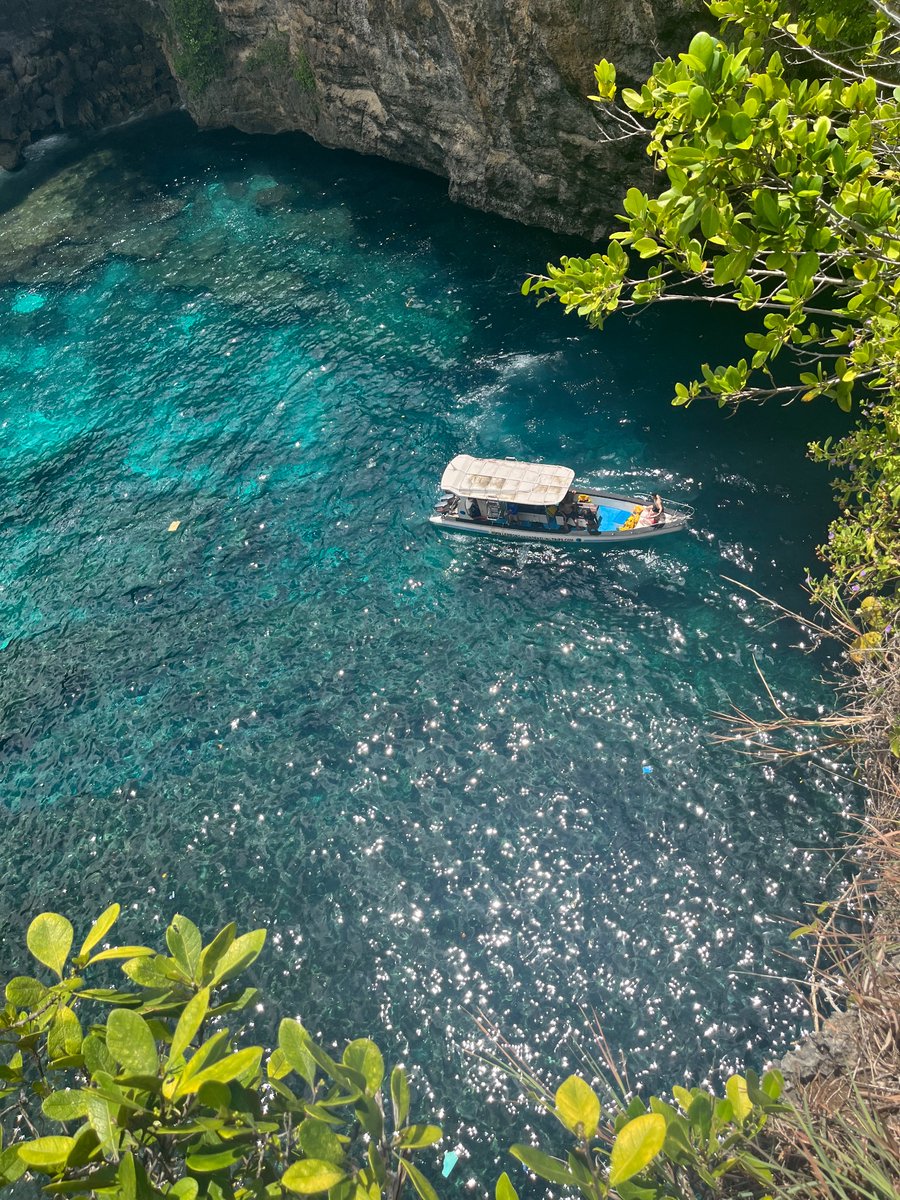 RocketViews's tweet photo. Recently went Bali for a holiday and taken this shot on #iPhone . What a view that was🤩, and iPhone has captured what my eyes have seen. @tim_cook https://t.co/MOufov5oGF