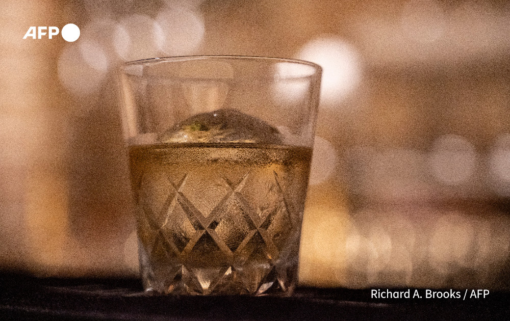 New Japanese whisky rules aim to deter imposters.

Japanese whisky is world-famous and often eye-wateringly expensive, driving some imposters to market beverages made elsewhere -- and sometimes not even whisky -- as "Japanese whisky"

u.afp.com/5MMc