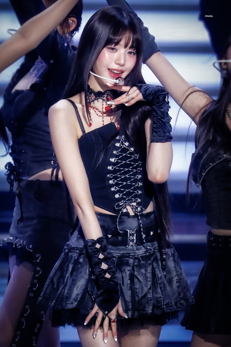 Priority89's tweet image. #AprilFoolsDay #만우절
#IVE #아이브 #장원영 #JANGWONYOUNG #ウォニョン