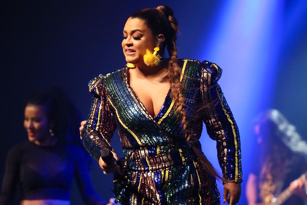 TeamPreta's tweet photo. #AgendaPG | A cantora @pretagil é uma das atrações confirmada para Rock the Mountain 2024. 

Ingressos disponíveis no site da @Sympla. 

https://t.co/BkSvuJhFSe https://t.co/1SWW8vlfXy