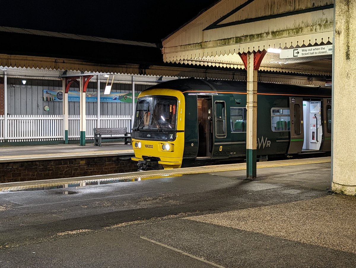 Good morning from Paignton! 😁 Slightly chilly one today ❄️

#GWR #Paignton