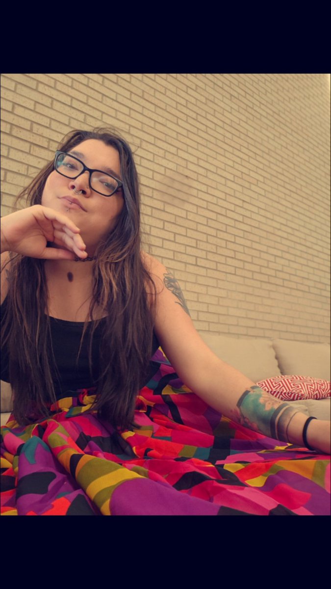 YourFaveLittle's tweet photo. Hey loves! Hope everyone had had such a wonderful weekend! What did the Easter bunny bring you? 🤩
#easter #selfie #outandabout #oklahomacity #Oklahoma #edmond #prettyday #easter #sundayfunday #girlswithtattoos #girlswithpiercings #girlswithglasses #AprilFoolsDay https://t.co/YqYjM921uG