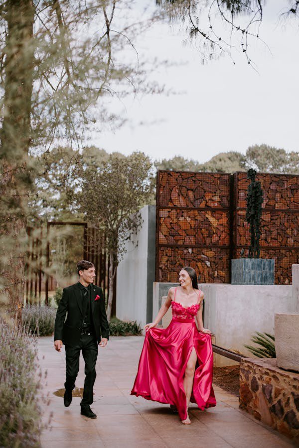 DePromoModeling's tweet image. Are you looking for the perfect prom dress for way less? Need to re-sell formal wear you already have such as pageant, wedding dresses, or military ball gowns? I use this a lot and have zero complaints!—&amp;gt; queenly.com/refer-from-fri… #prom #wedding #prom2024 #pageant