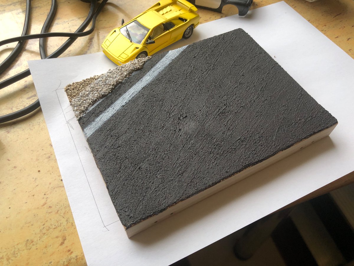 killer7_tom's tweet photo. And here's the progress on building the road and electronics. https://t.co/VfYX0yvkSq