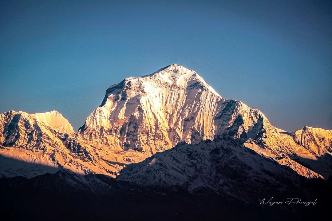 Mountains🇳🇵
Dive into the realm of majestic peaks with Dhaulagiri I, also known as the White Mountain! 🏔️

#DhaulagiriI #WhiteMountain

📷who_nayan