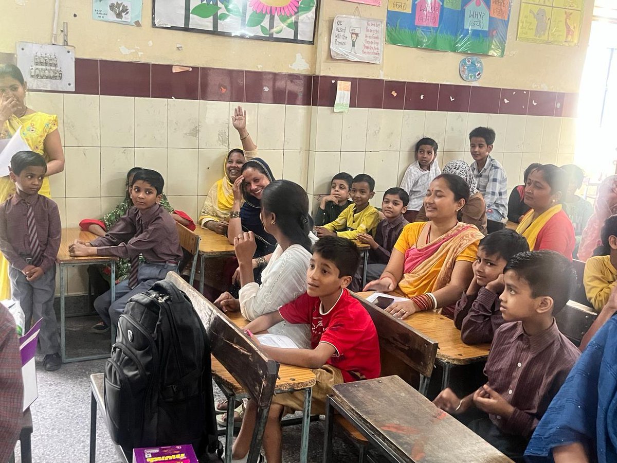 Grand Mega PTMs were organized across MCD schools fostering dialogue between teachers and parents on each child's progress. Our Delhi PMU team participated in these sessions and emphasized on role of parents in shaping children's success. 
#ParentsTeacherMeeting #education