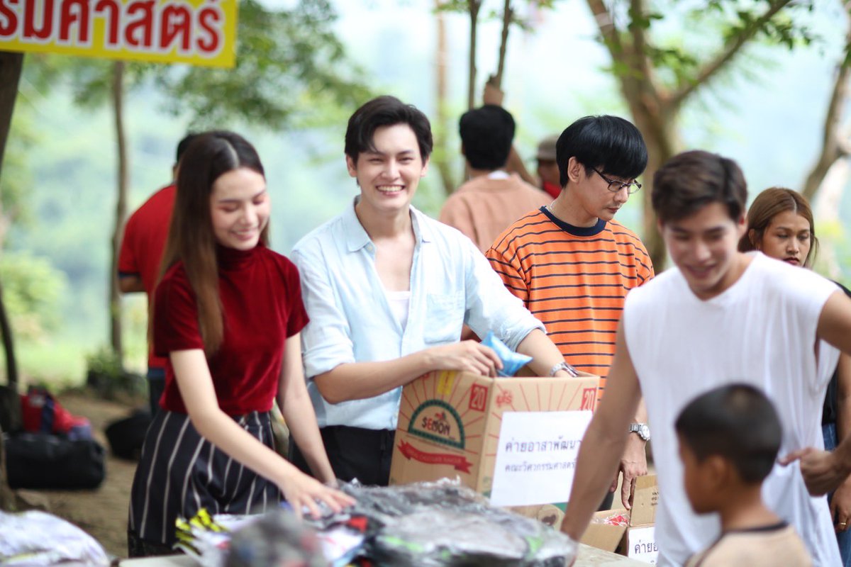 plum_khonproad's tweet photo. [Behind the scene] รวบรวบภาพ #ปลื้มคนโปรดEP7 หลากหลายความสนุกครบครัน เข้มจนข้นสุด ๆ ไปเลย เอามาฝากให้ทุกคนได้ติดตามต่อในสัปดาห์หน้า❤️🌟

#ปลื้มคนโปรด #Asecretlylove #คิมคัท #KimKut #ดูทีวีกด33 #ดูมือถือกด3Plus #WeTVth #WeTVซีรีส์วาย https://t.co/p6Zm4Bz67M