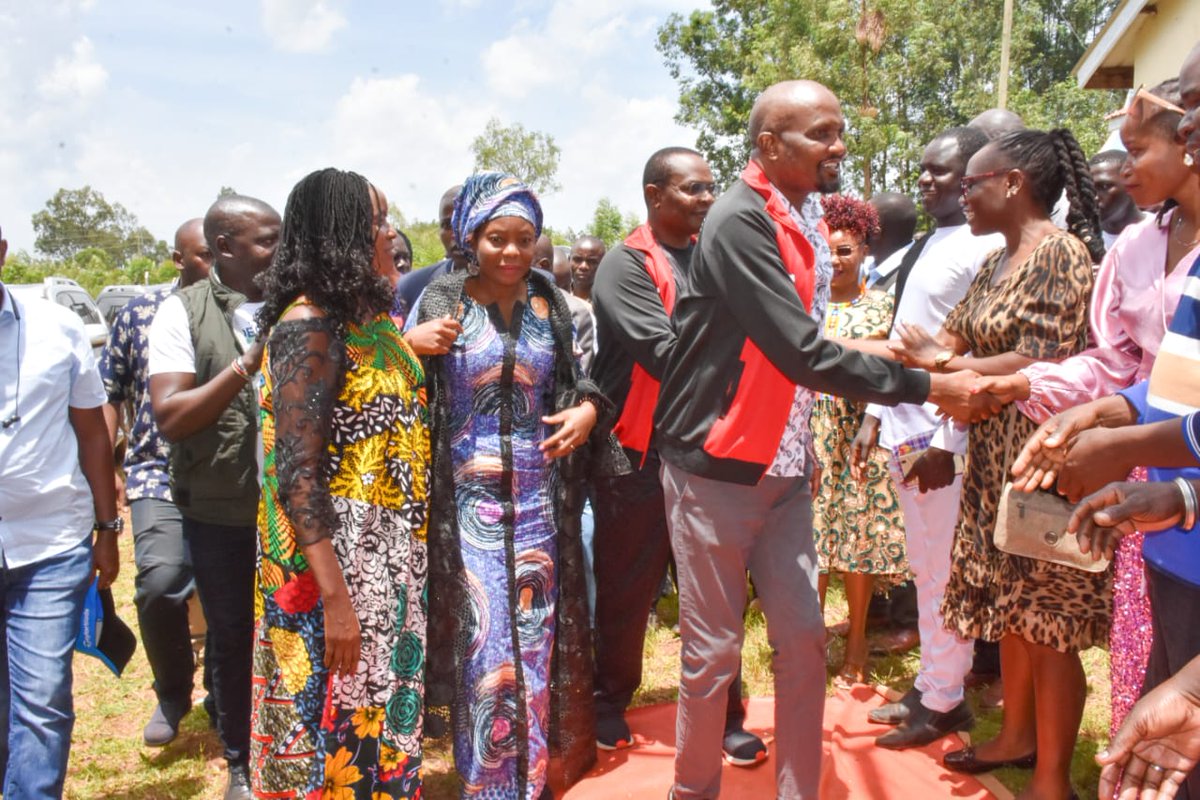 Joined by @HonOtuoma , @OkiyaOmtatah, Hon Mary Emaase Mp Teso South, Hon Raphael Wanjala Mp Budalangi, Hon Oundo Mudenyo Mp Funyula, PAS Authur Osiya, Hon Susan Mang’eni and a host of Members of County Assembly...