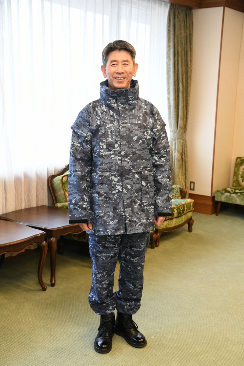 海上自衛隊　防寒衣　ジャケット　※官給品ではない 官給品ではありません！【自衛隊装備品】航空自衛隊リバーシブル