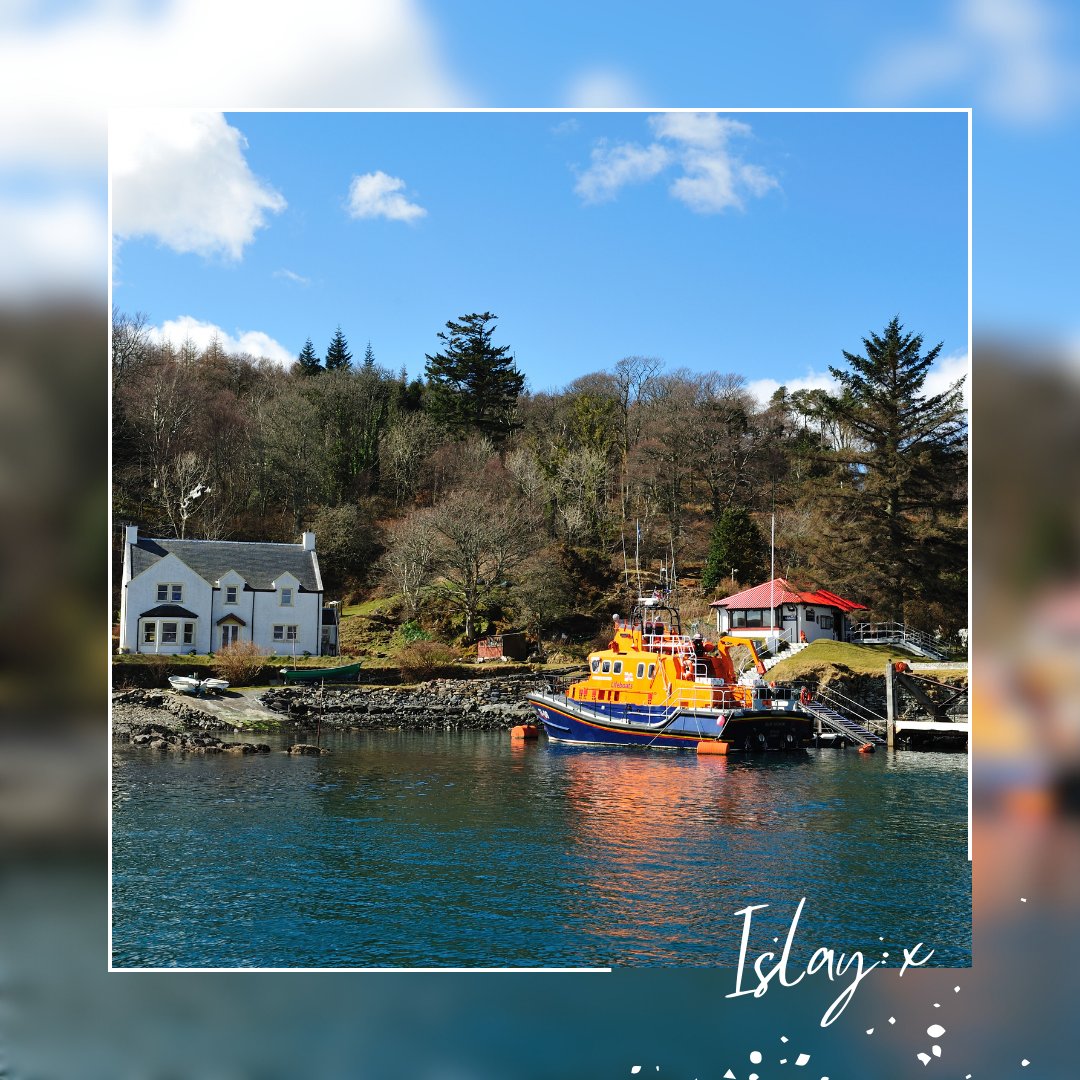 The picture-perfect Isle of #Islay is famous for its #beaches, views and #whisky. But it’s also the best place to come if you enjoy #bird spotting. The #island hosts more than 200 different species of #birdlife, of which almost 100 breed here. islayinfo.com/stay #Scotland