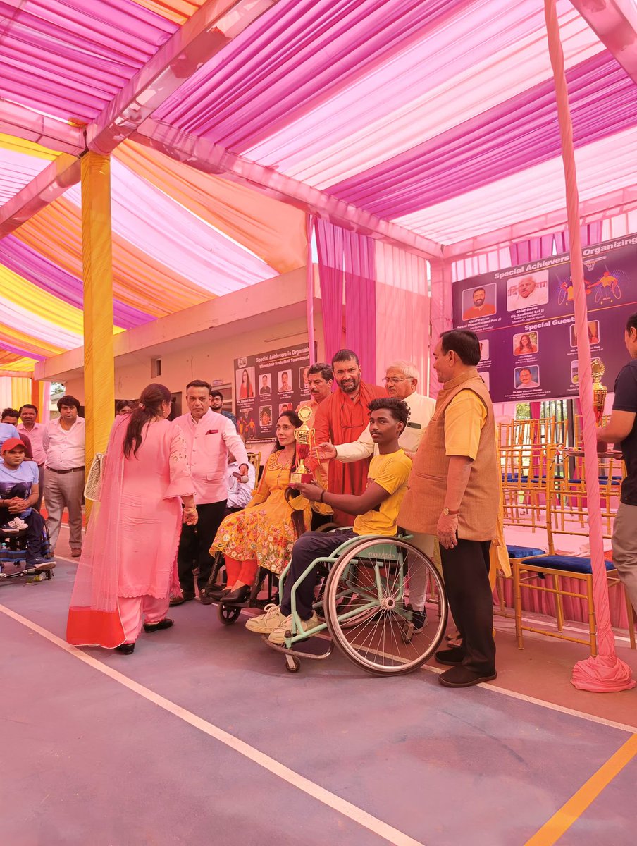 Sportworks360's tweet photo. Abhishek got man of the match on our first match

Delhi v/s haryana 

@varunahlawatt
@KPGBJP 
@MSJEGOI 
@BJP4India 
@BJP4Delhi 
@narendramodi 
@AmitShah 
@rashtrapatibhvn 
@PMOIndia 
@PMOIndia_RC 
@_IWBF

#iwbf #sportworks360 #sportworks360foundation #Championship https://t.co/CCuISOjt7z
