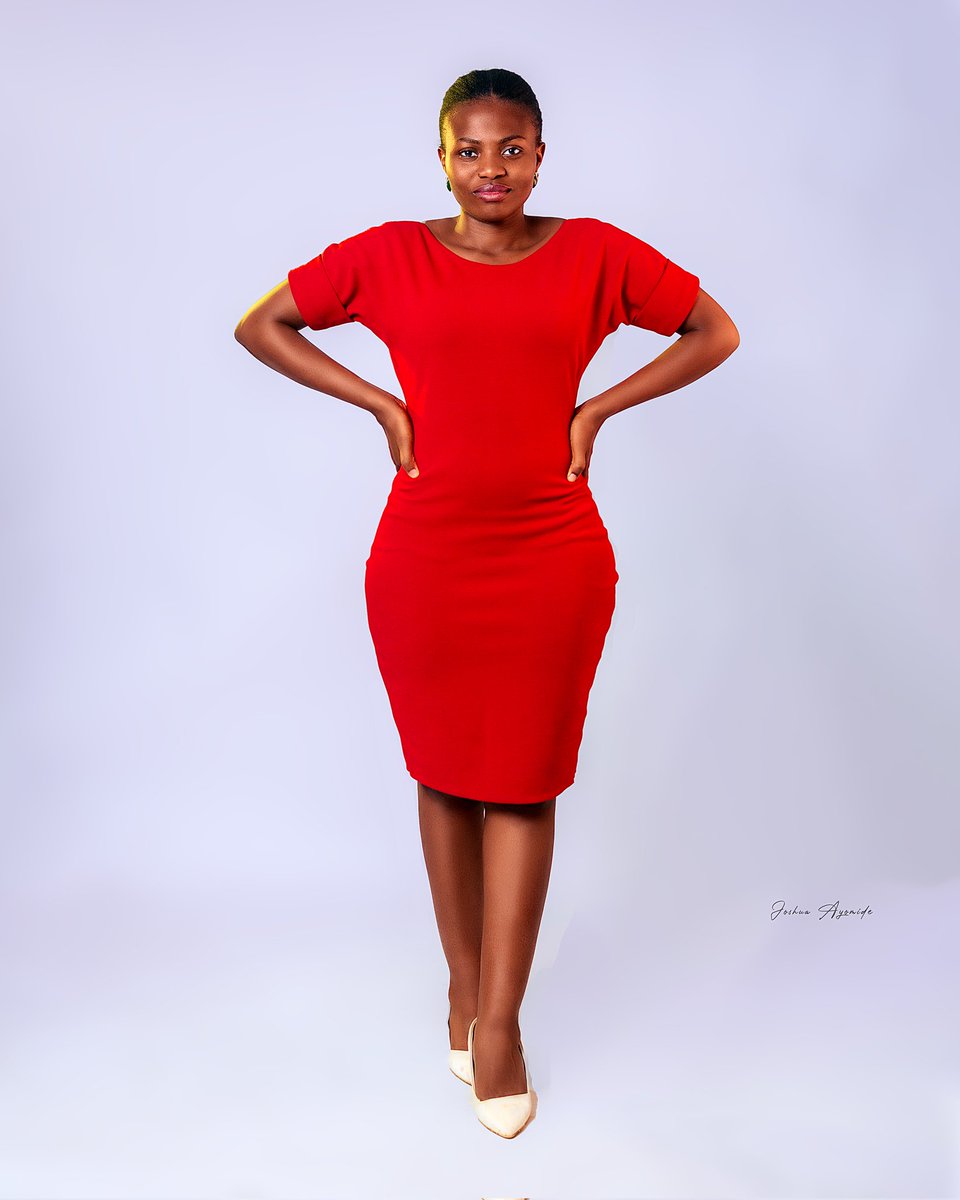 Ikusjos's tweet image. A shoot for a fashion brand
Happy new month
Photographed by me🥰