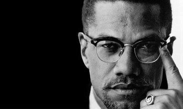 “Sadece bir ahmak çocuklarını düşmanın eğitmesine izin verir.” demiş Malcolm X. Bendeniz 2018’de YouTube’a girme kararı aldığımda şunu söylemiştim; “Biz eğitimciler, YouTuber’lara mağlup olduk. Yeni nesil eğitimcilerin değil, YouTuber’ların eseri olacaktır.” Çocuklarınızı siz