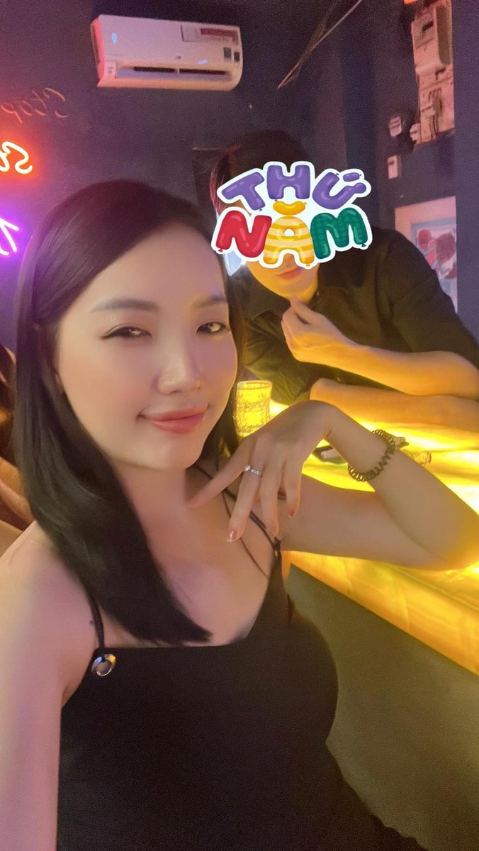 taopaipaiHCM's tweet photo. Long time no see my friends
#bar #ガールズバー #ホーチミン #counterbar #saigonnight #hochiminh #hochiminhcity #カウンターバー #レタントン #ベトナム #タイバンルー https://t.co/0UsGoXwP0Q
