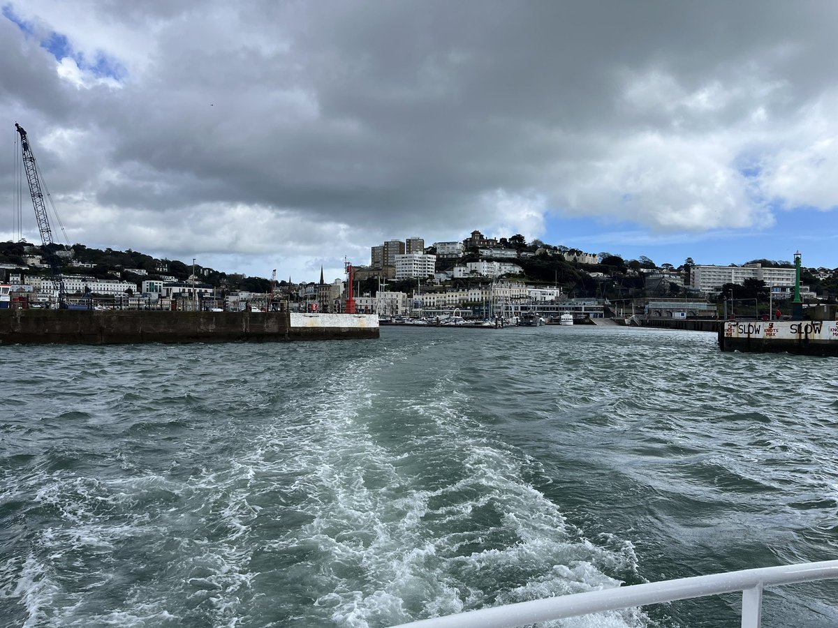 Off to #brixham for some lunch at #simplyfish 🐟 See you soon @robsim66 Thanks to @WesternLadies and @DartmouthRR for the trip from #torquay to #brixham. #dittishamprincess