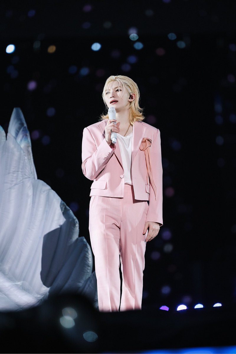 woozidansph's tweet photo. [WEVERSE] 230401 4:23PM KST

#WOOZI posted photos from #FOLLOWAGAINTOINCHEON 🌟

2/2

#우지 #이지훈 #세븐틴  @pledis_17 https://t.co/BK6k9D1svn