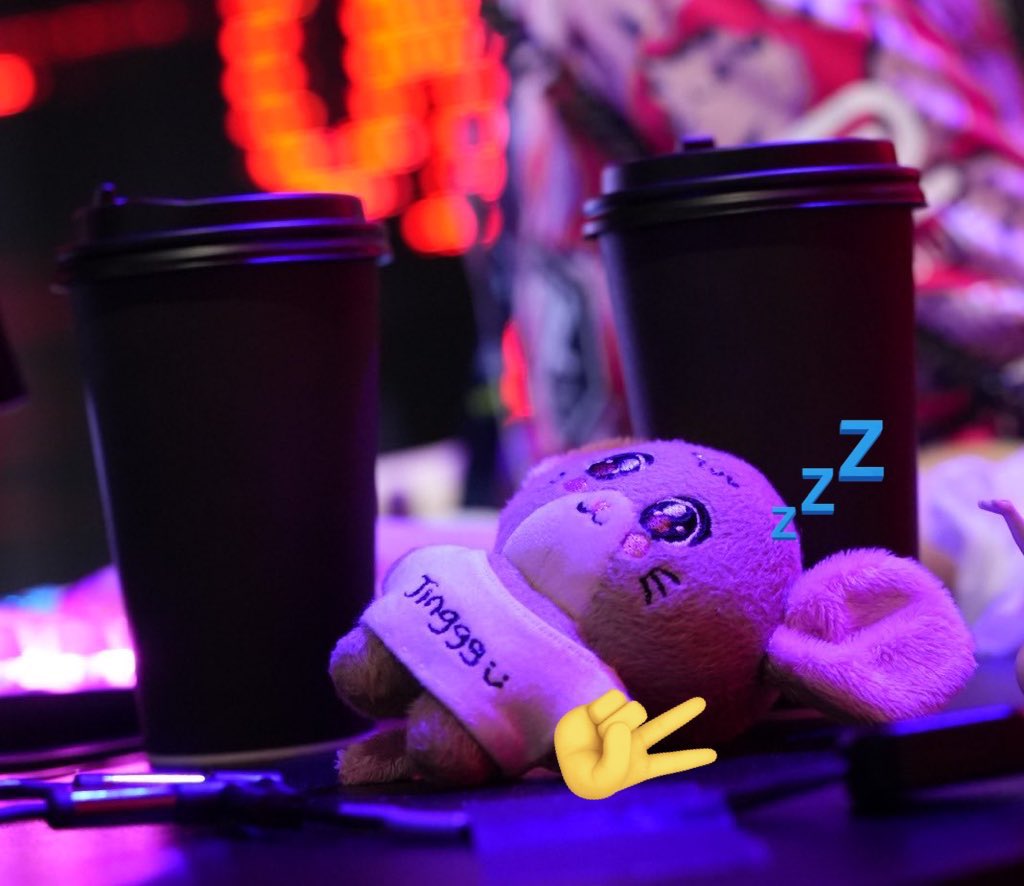 thisisEve tweet media