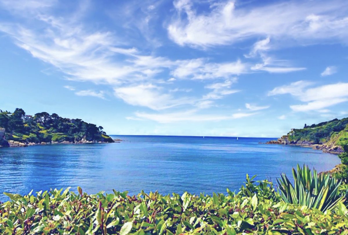 Fowey, Cornwall #TravelTheWorld #ShareTravelPics #WorldExplorer #TravelBug #Travelholic #Globetrotter #AroundTheWorld #TravelAddicts #GetLost #TravelScenes  #PostcardsFromTheWorld #PassportReady #TravelStroke #LonelyPlanet #TLPicks #PostcardPlaces #LiveIntrepid