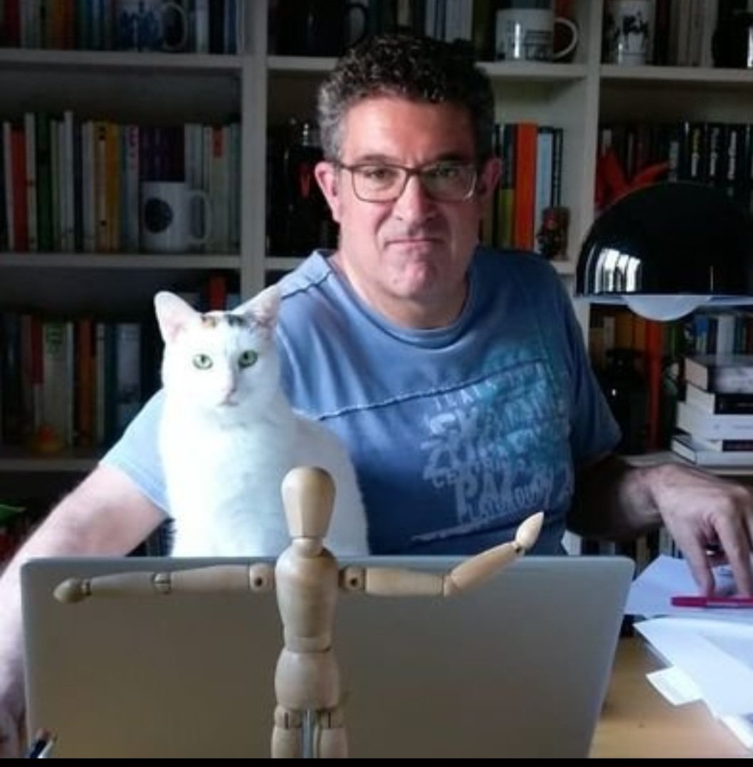 Es un día muy triste para la #Nefrología española y especialmente a los que nos dedicamos a la diálisis peritoneal.  Se nos ha ido Manel Vera.  Un gran abrazo a toda su familia y amigos.  DEP <a href="/SENefrologia/">S.E.N. Nefrología</a>