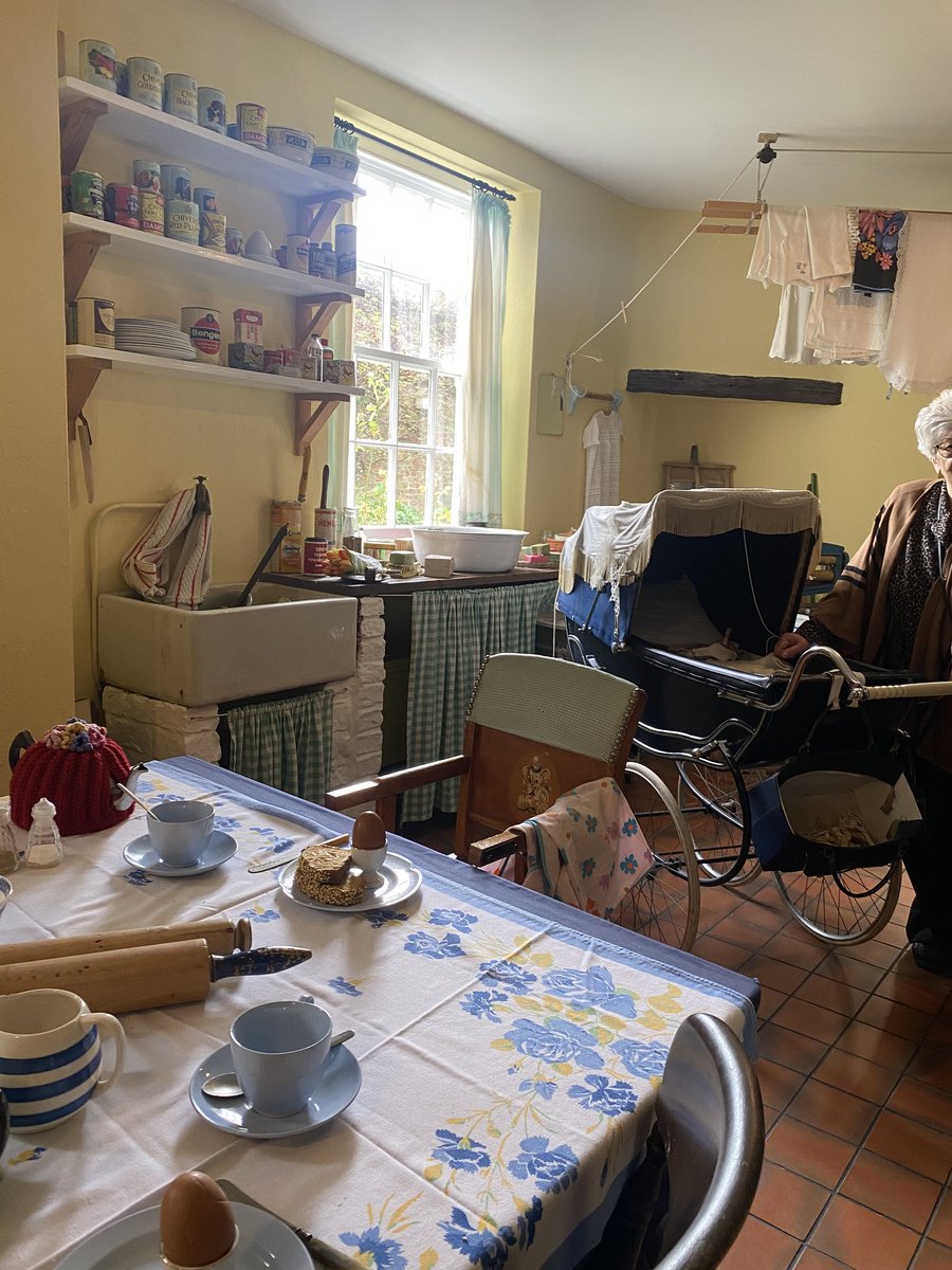 HelmsleyWi's tweet photo. 9 ladies recently enjoyed a day in Thirsk.
Starting with coffee &amp; pastries they then headed to The World of James Herriot. A film &amp; interactive area caused a few giggles!
The day ended at Biancos and delicous food.
#thirsk #thepantry #jamesherriot #Biancos #womensinstitute https://t.co/xFVKWupvcz