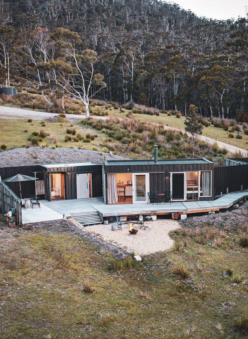 🏡 The Hide
🇦🇺 Alonnah, Australia
📸 <a href="/bennybnb/">Ben Little</a>