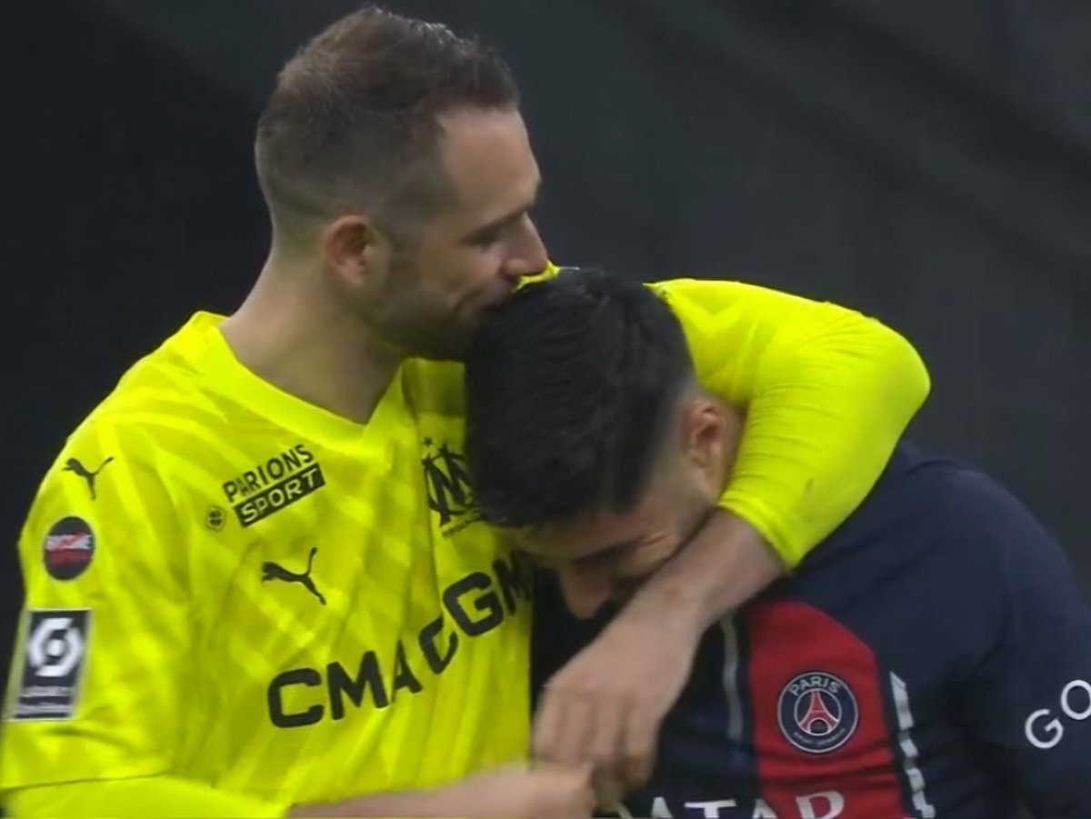 Memphiste__'s tweet image. la différence