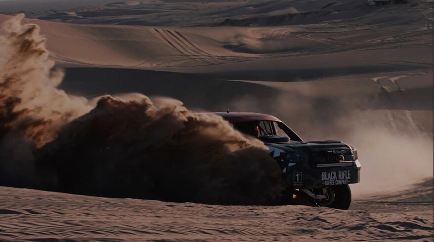 echoartists's tweet image. 🏁 Ramp into gear for the week as we delve behind the scenes on the @‌blckriflecoffee shoot for RECOIL RELOADED.

Directed and shot by #echoartists #MacGregor, the high-speed shoot features precision driver BJ Baldwin.

Watch how it all went down in the full BTS video on our IG!