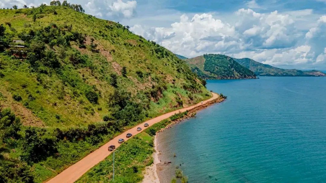 MucoBangkok's tweet photo. Burundi is famous for its rich and varied natural landscape characterized by picturesque lakes,rivers ,réservés, grasslands, national parks and mountainous terrains.
#visitburundi
#germangorge 
#tanganyikalake
#naturelovers https://t.co/kkKSfXEiv9