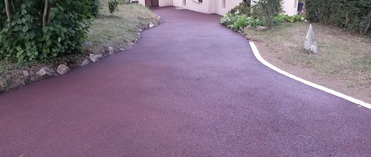 ✅ Le saviez vous ? La violette serait apparue pour la première fois à Saint-Jory. 🟣 Pour symboliser cette légende, l’ensemble des routes de la commune seront repeintes en violet. Les premiers travaux 🚧 démarreront prochainement.