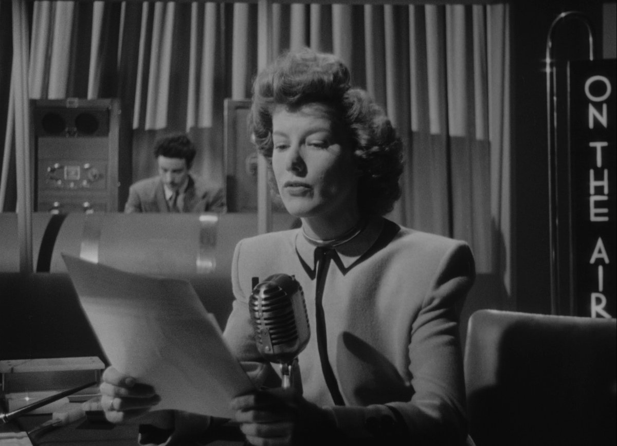 AngusKohm's tweet photo. #SundayNightClassic
I, Jane Doe (1948) by #JohnHAuer
w/#RuthHussey #JohnCarroll #VeraRalston
A woman who refuses to reveal her name is convicted of murder and sentenced to die - until the victim’s wife demands a new trial and defends her in court.
#War #Courtroom #FilmNoir #Noir https://t.co/OUAVe2PeoM