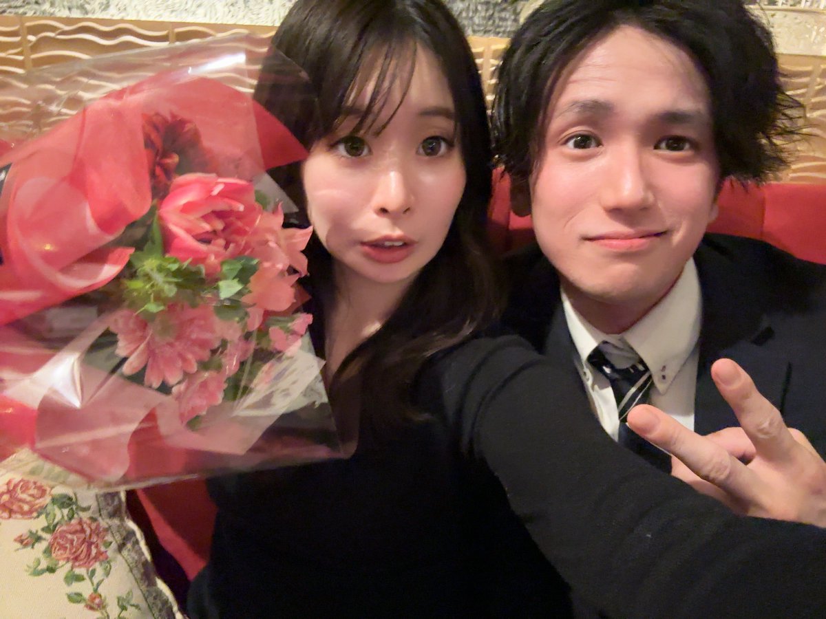 ___luuvy's tweet photo. 【ご報告】
5年記念日の3月27日に入籍致しました💍
これからも1番の相棒と楽しくやっていきたいと思います✌🏻 https://t.co/0q0tm2Ubp6