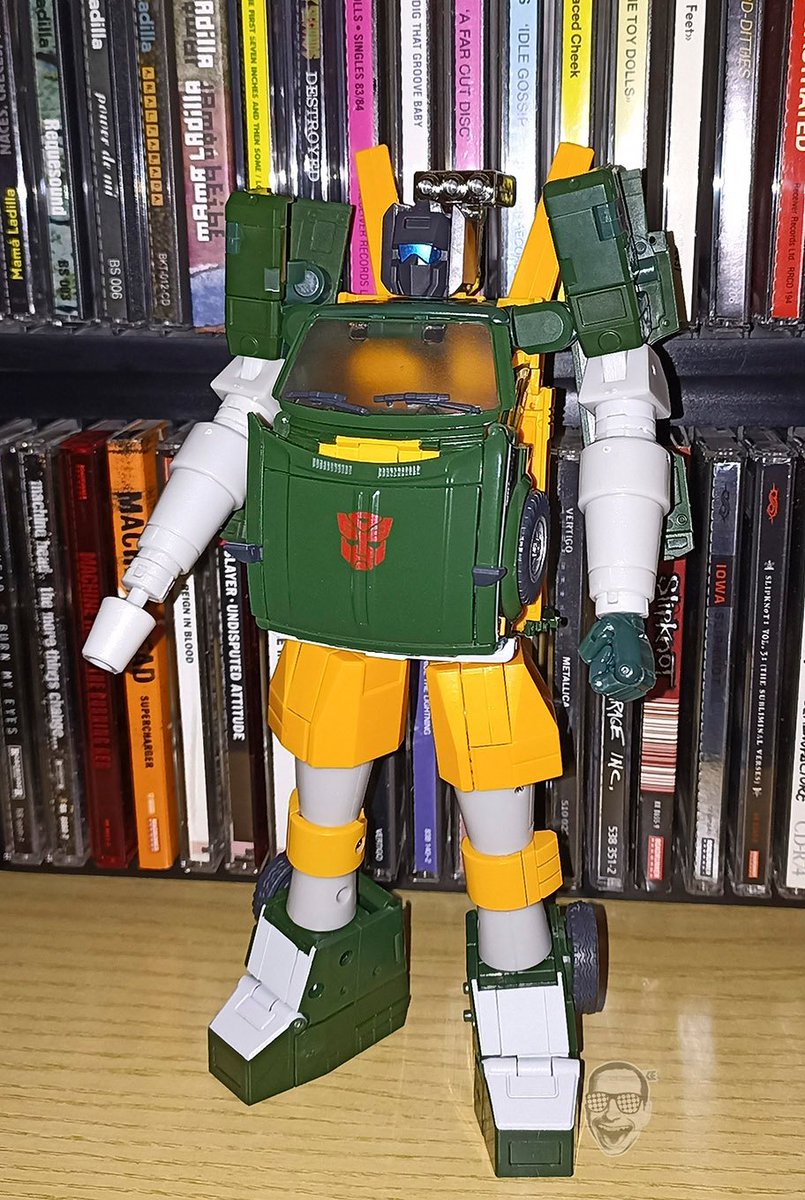 JRCONDILOMA's tweet image. Es feote pero se le quiere. 
#Hoist #Masterpiece #Transformers