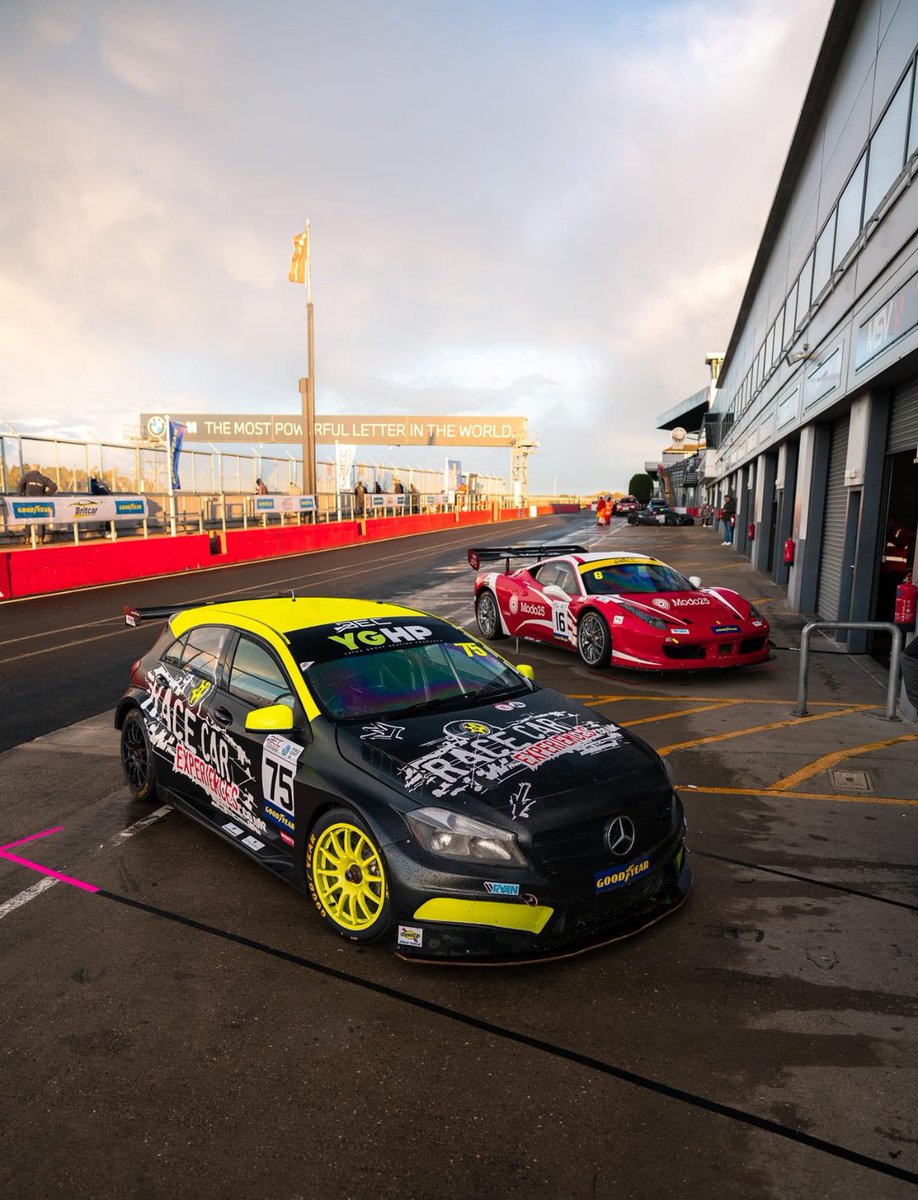 Great weekend at <a href="/BritcarNews/">Britcar Endurance Championship</a> some stunning cars and mega racing