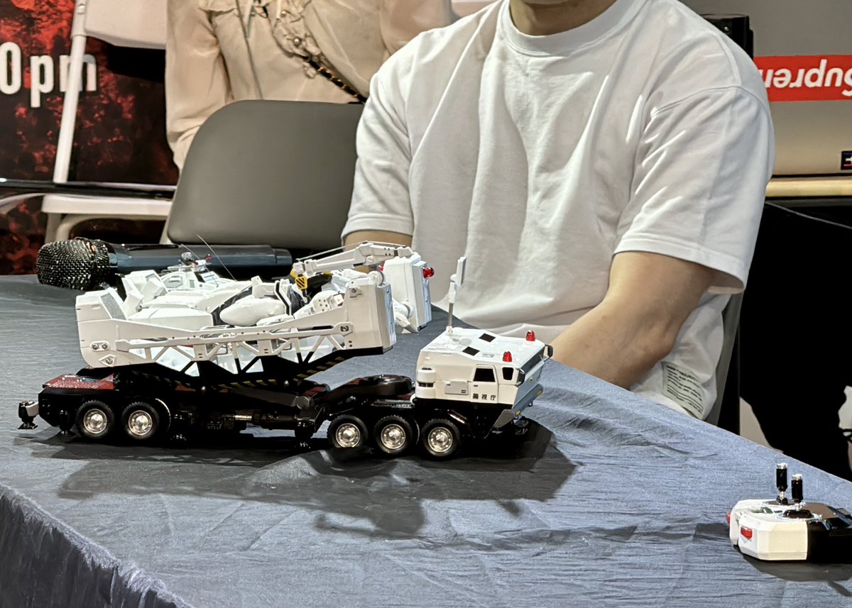 機動警察パトレイバー』より1/35スケールのロボ道「98式特型指揮車」と