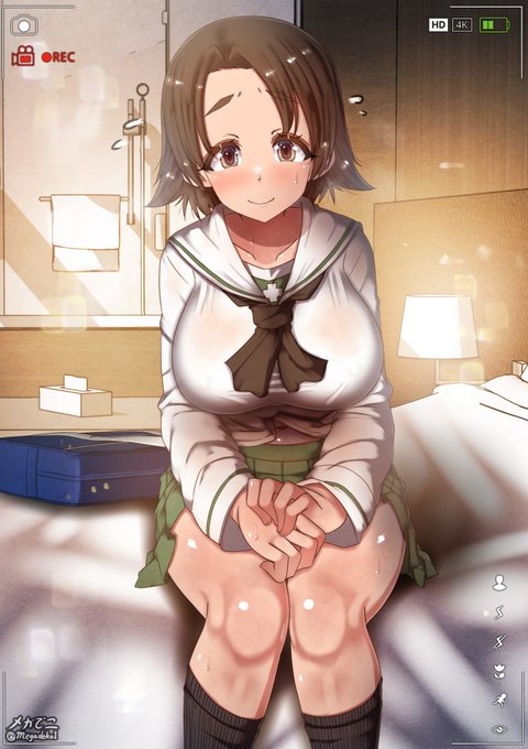 「澤さん緊張しましたか?まずはビデオに向かって自己紹介からしてみようか?」

う~ん、何だろう··· おそらく戦車道の宣伝動画でも撮っているのでしょうか🤔? 