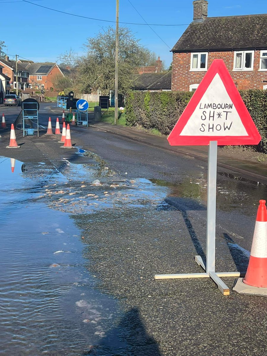 #Lambourn this morning. If only it was an #AprilFool joke. The joke is on us! @thameswater & the @Conservatives are laughing at us. Billions extracted from us while our rivers & streets are awash with #sewage. @GreenJennyJones @Feargal_Sharkey @carolvorders (Photo, S Hedges)