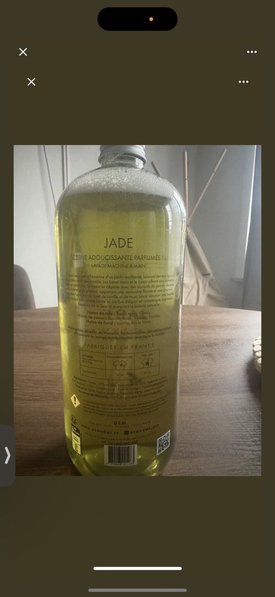dsmakup's tweet photo. Quand je venait d’acheter le gem home la couleurs et vert claire et aujourd’hui? Vert foncé comme ci sa avait moisie ? Qui peut m’expliquer @KrysSocialMedia #yousralkh #gemhome https://t.co/sQi9QP1mz7