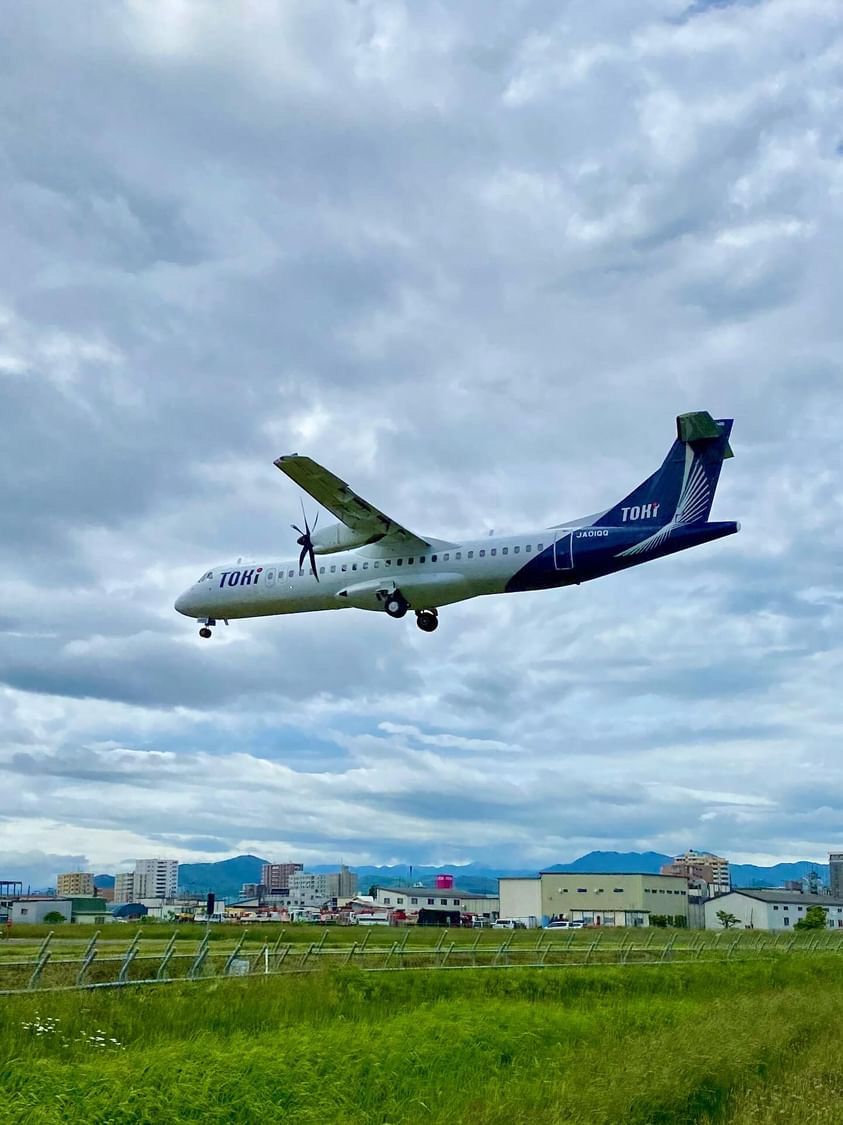 撮影日は曇り空🌤️でしたが、
写真のような緑一色の大地が来る季節💚を楽しみにしています😊

新年度が始まり、#トキエア の新潟-札幌の路線は夏ダイヤ🏖️で増便します。
明日4月3日より、毎週水曜日も運航します。
皆さんのご搭乗をお待ちしております😊

素敵な写真をご提供、有難うございました❤️