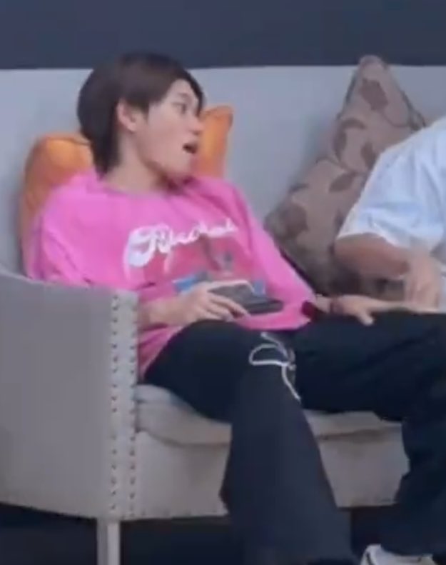 jkisamust's tweet image. ยัยเสื้อชมปูวอ้อแอ้อะไรขนาดนั้นอ่ะ ใครเลี้ยงนุ🤏🏻☺️ #ออฟโรด #offr