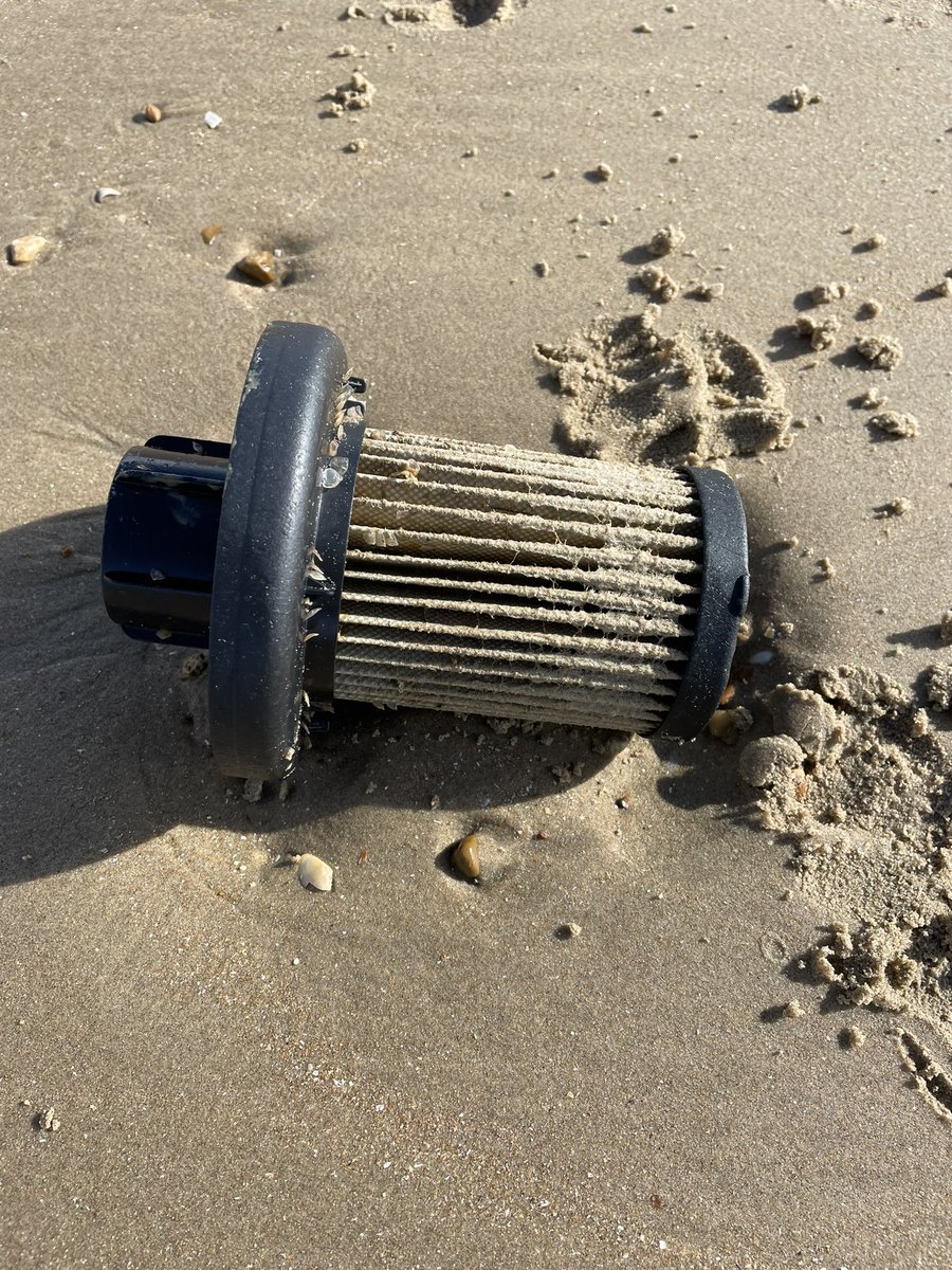 We have filtered our beach #beachclean #loveyourbeach #rubbish #strangestfind #Responsibility