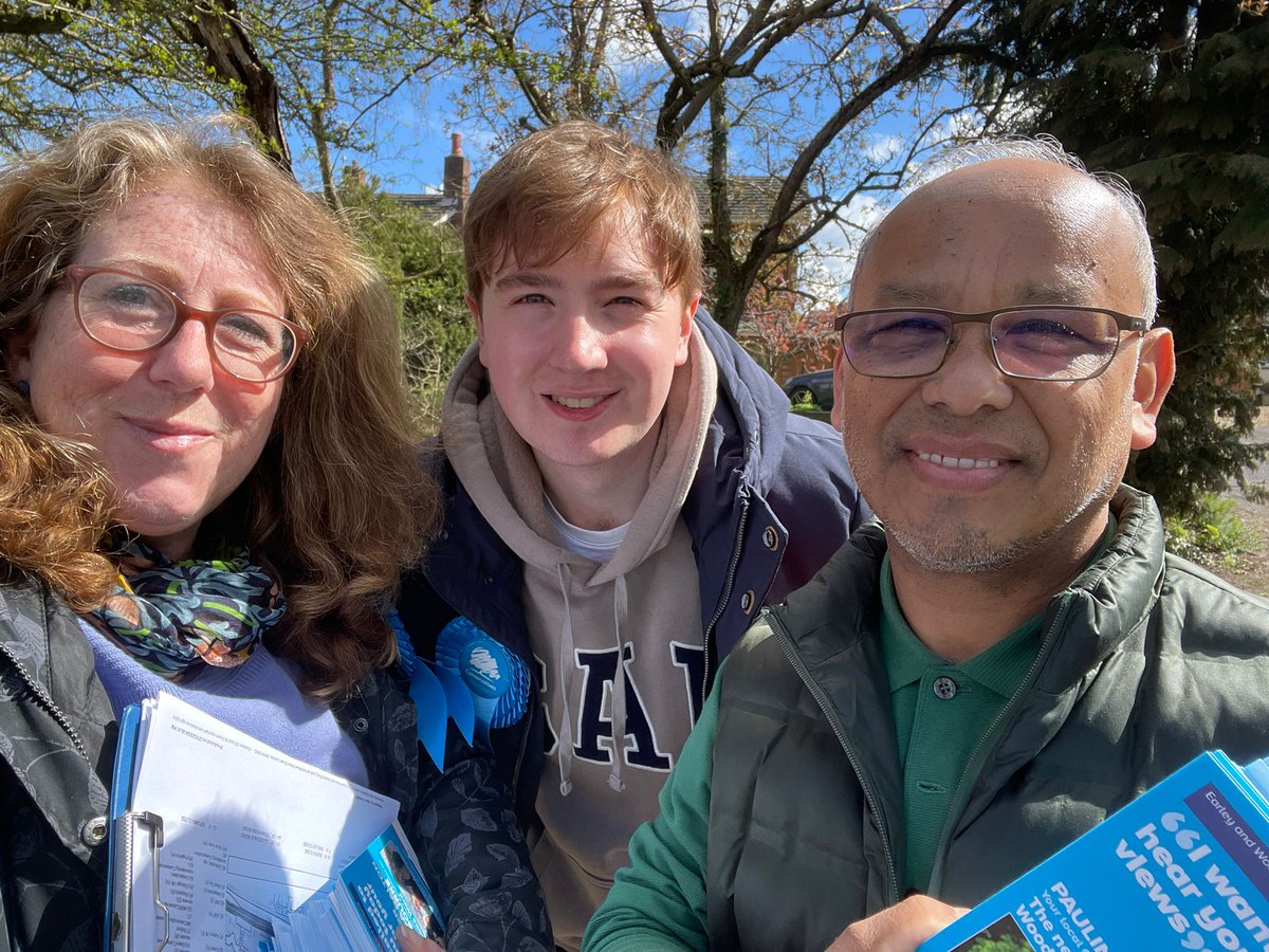 Out knocking in South Lake ward - Residents shocked to hear their weekly bin collections being cut by the Lib Dems 🗑️❌🟡 Other residents concerned about youth crime and no places for kids to go... They have money, they just have no clue. Fortunately, the Conservatives do ✅🔵