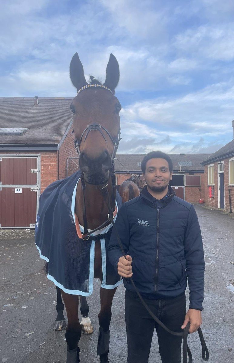 HERAKLES WESTWOOD runs today @Chepstow_Racing 4.55pm Handicap Hurdle 2m 3f @james_bowen_ rides for owners @albatross_club Proudly sponsored by @1accountID