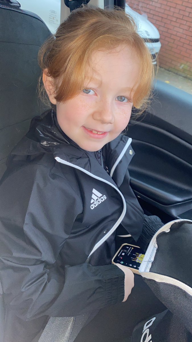 #Hellomynameis Ashley tweet media