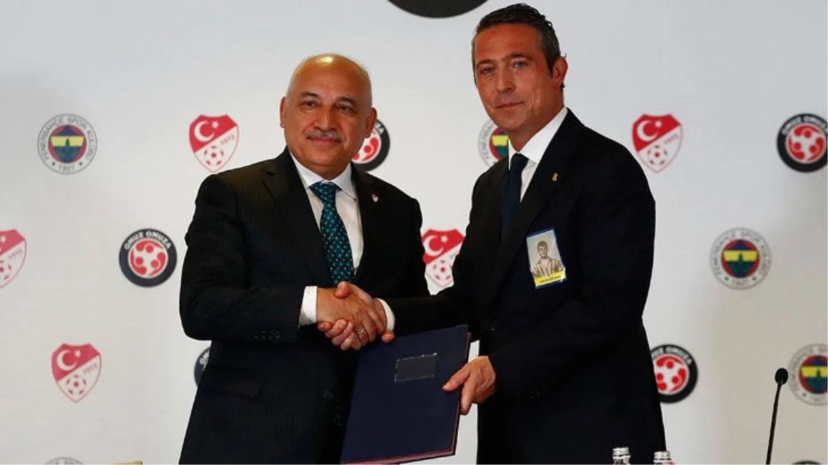 PesindeyizApp's tweet photo. Yakup Çınar: "Ligden çekiliriz blöfü işe yaradı. Fenerbahçeli oyuncular en az ceza nasıl alır onun hesabı yapılmış! Yarın da "Süper Kupa'ya çıkmayız" derler... Alt sınırdan ceza verilir!

Sonra TFF Galatasaraylı! Yersen..." https://t.co/tMAMk8TXZP
